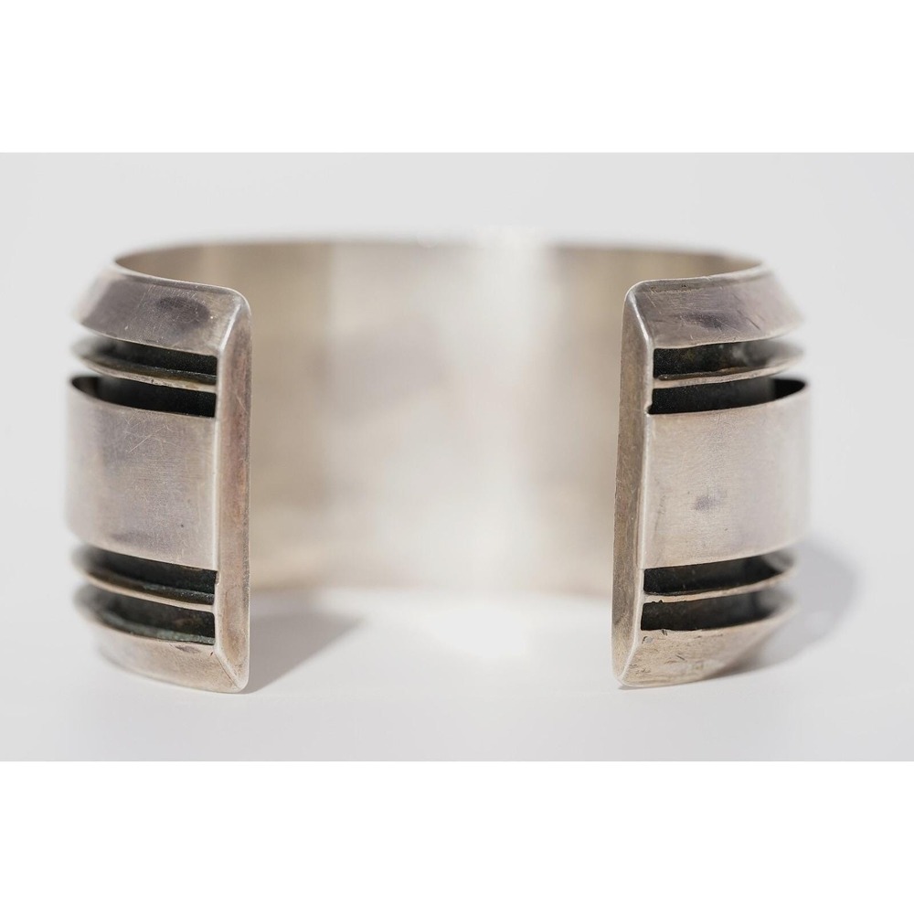 Old Pawn Native American Indian Sterling Silver Coral Cuff Bracelet - Heavy - Picture 4 of 9